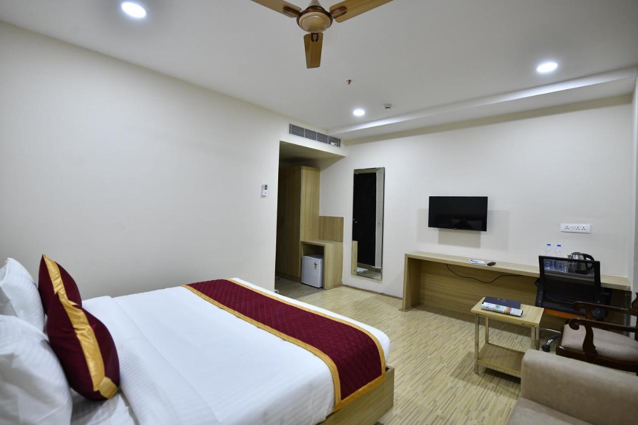 Hotel Urban Delight Managed By Cannychoice Vijayawāda Dış mekan fotoğraf