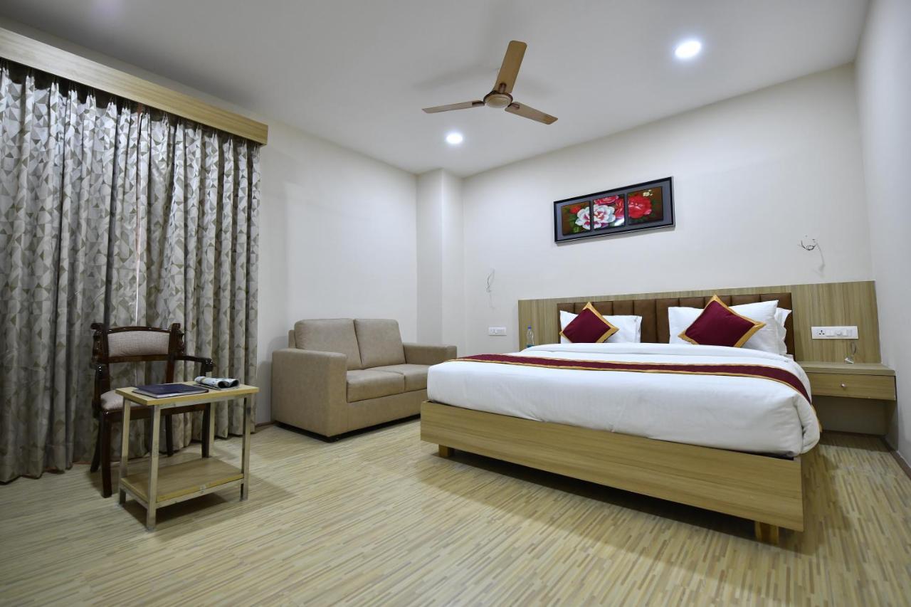 Hotel Urban Delight Managed By Cannychoice Vijayawāda Dış mekan fotoğraf