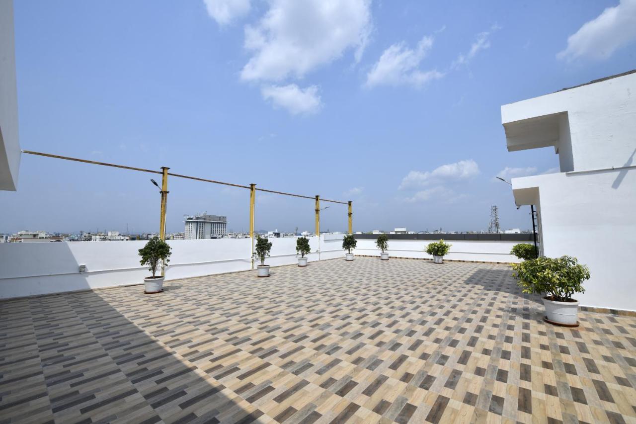 Hotel Urban Delight Managed By Cannychoice Vijayawāda Dış mekan fotoğraf