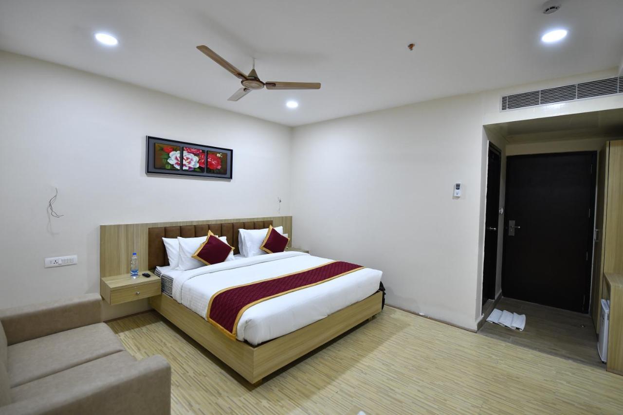 Hotel Urban Delight Managed By Cannychoice Vijayawāda Dış mekan fotoğraf